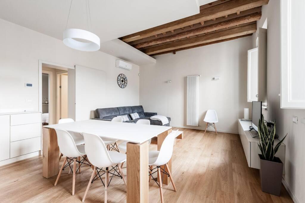 Centro Lucca Vicolo San Pierino 8 Apartman Kültér fotó